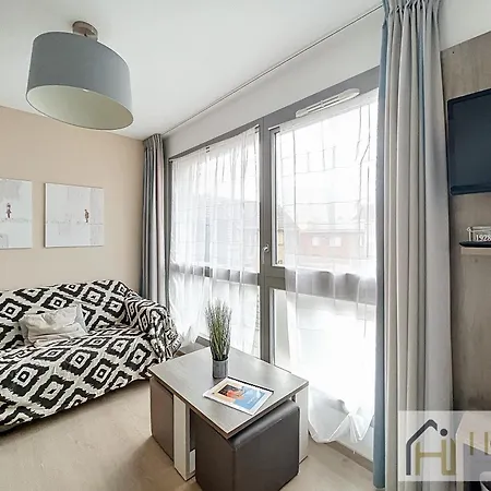 Le Peuplier - Proche De La *